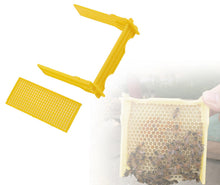 Load image into Gallery viewer, Beehive Foam Feeder 3-box Mini Bee Incubator Can Raise Beekeeping Tools for Cultivating Queen Bees
