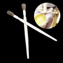 Load image into Gallery viewer, Wholesale Beekeeping Tools Queen Bee Breeding Wang Tai Special Plastic Single-head Scraper Pen
