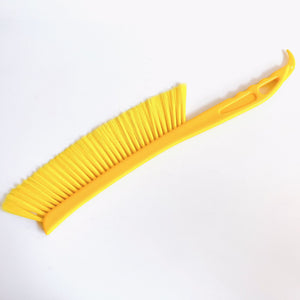 Beekeeping Tools New Single Row Plastic Handle Plastic Hair Bee Brush Bend Tip Tail Cleaning Beehive Tools